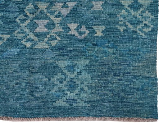 Close-up detail of New Modern Design rug from Pakistan showing Wool weave