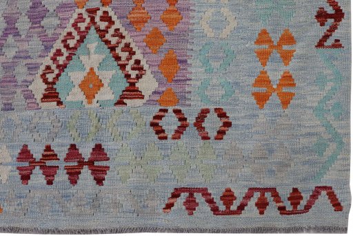 Close-up detail of New Modern Design rug from Pakistan showing Wool weave