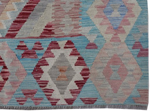 Close-up detail of New Modern Design rug from Pakistan showing Wool weave