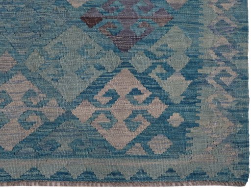 Close-up detail of New Modern Design rug from Pakistan showing Wool weave