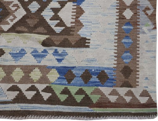 Close-up detail of New Modern Design rug from Pakistan showing Wool weave