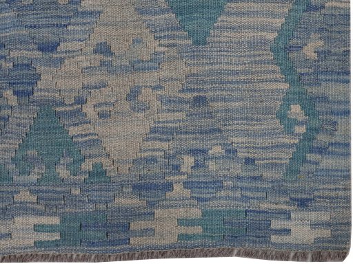 Close-up detail of New Modern Design rug from Pakistan showing Wool weave