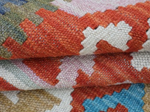 Close-up detail of New Modern Design rug from Pakistan showing Wool weave