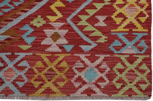 Close-up detail of New Modern Design rug from Pakistan showing Wool weave