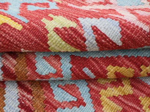 Close-up detail of New Modern Design rug from Pakistan showing Wool weave