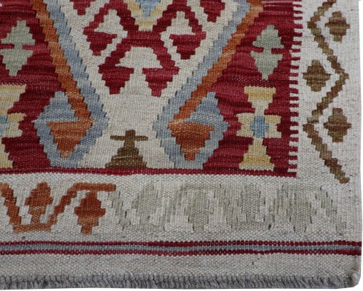 Close-up detail of New Modern Design rug from Pakistan showing Wool weave
