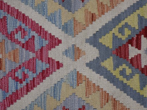 Central medallion detail of New Modern Design rug from Pakistan