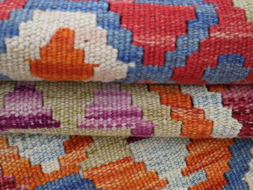 Close-up detail of New Modern Design rug from Pakistan showing Wool weave