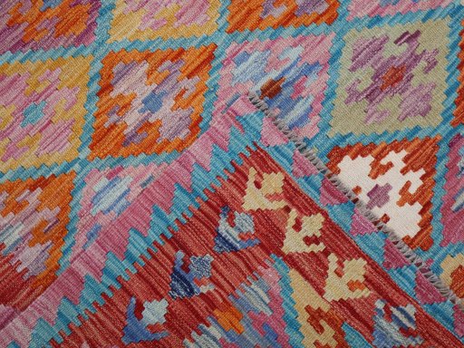Surface texture of New Modern Design rug with natural Wool and intricate pattern