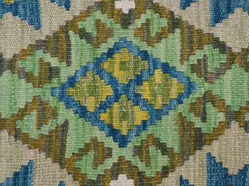 Central medallion detail of New Modern Design rug from Pakistan
