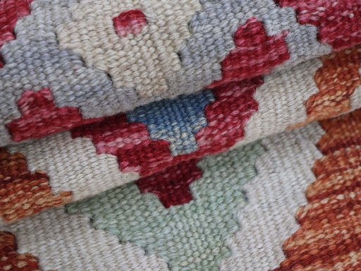 Close-up detail of New Modern Design rug from Pakistan showing Wool weave