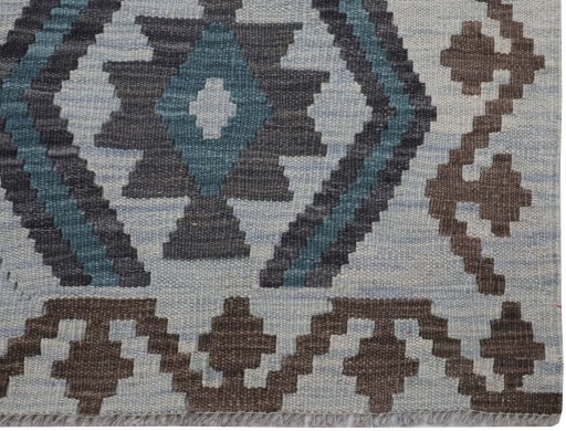 Close-up detail of New Modern Design rug from Pakistan showing Wool weave