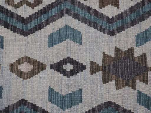 Central medallion detail of New Modern Design rug from Pakistan