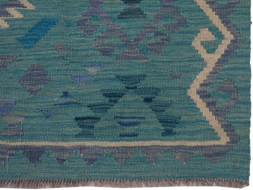 Close-up detail of New Modern Design rug from Pakistan showing Wool weave