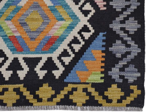Close-up detail of New Modern Design rug from Pakistan showing Wool weave