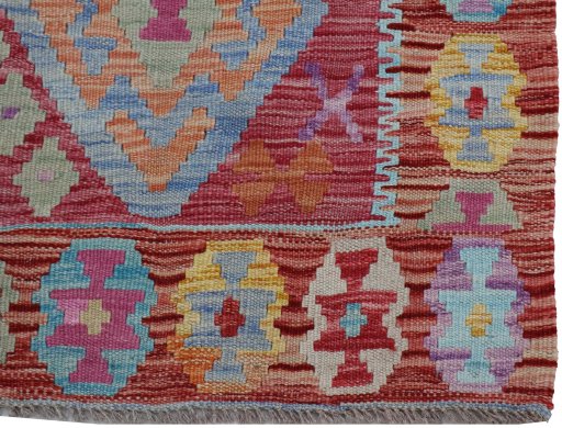 Close-up detail of New Modern Design rug from Pakistan showing Wool weave