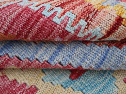 Close-up detail of New Modern Design rug from Pakistan showing Wool weave