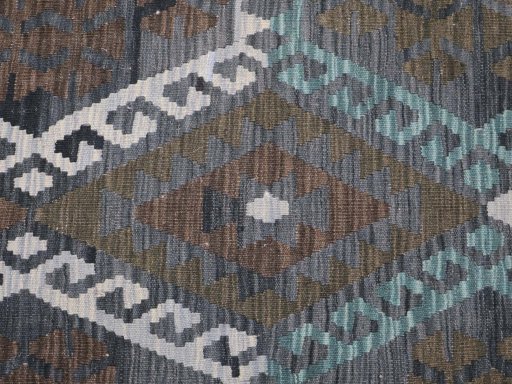 Central medallion detail of New Modern Design rug from Pakistan