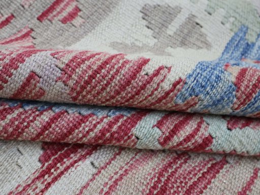 Close-up detail of New Modern Design rug from Pakistan showing Wool weave