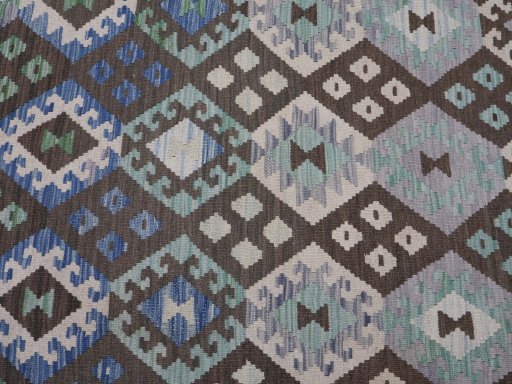 Central medallion detail of New Modern Design rug from Pakistan