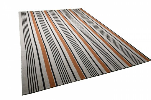 Corner detail of New Modern Design rug showing border pattern and Wool pile