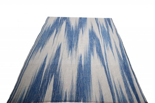 Close-up detail of New Modern Design rug from Iran / Persia showing Wool weave