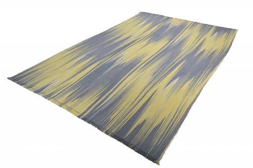 Corner detail of New Modern Design rug showing border pattern and Wool pile