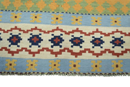 Central medallion detail of New Modern Design rug from Iran / Persia