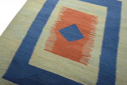 Surface texture of New Modern Design rug with natural Wool and intricate pattern
