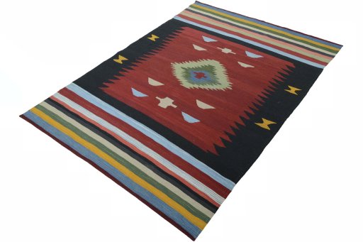 Corner detail of New Modern Design rug showing border pattern and Wool pile
