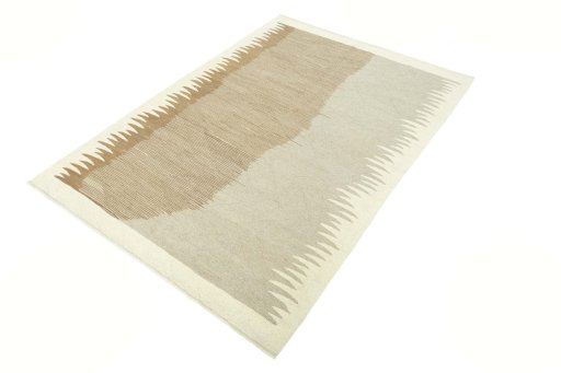 Corner detail of New Modern Design rug showing border pattern and Wool pile
