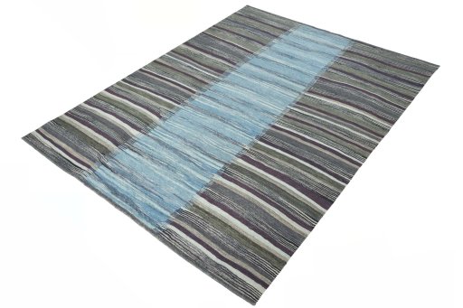 Corner detail of New Modern Design rug showing border pattern and Wool pile