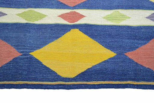 Central medallion detail of New Modern Design rug from Iran / Persia