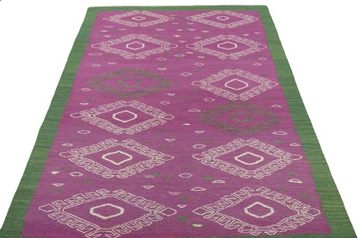 Close-up detail of New Modern Design rug from Iran / Persia showing Wool weave