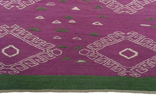 Central medallion detail of New Modern Design rug from Iran / Persia