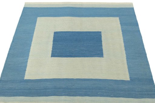 Close-up detail of New Modern Design rug from Iran / Persia showing Wool weave