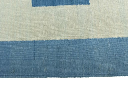 Close-up detail of New Modern Design rug from Iran / Persia showing Wool weave