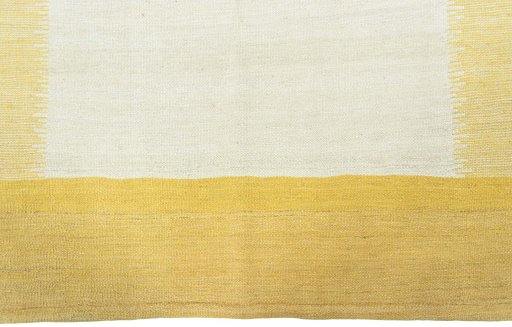 Central medallion detail of New Modern Design rug from Turkey