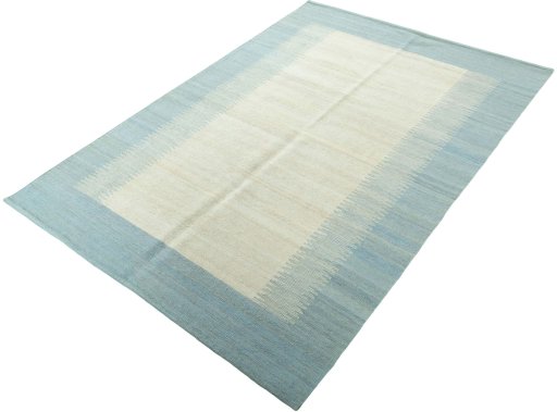 Corner detail of New Modern Design rug showing border pattern and Wool pile