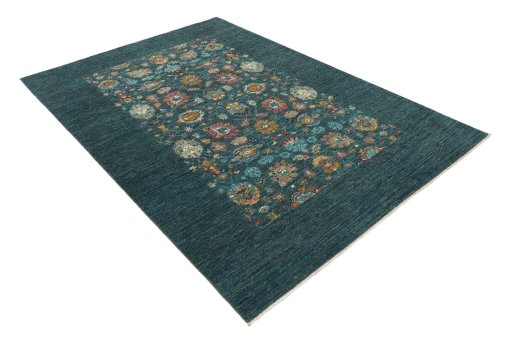 Corner detail of New Farahan rug showing border pattern and Wool pile