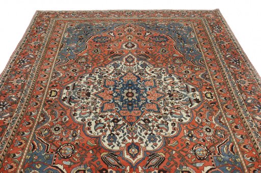 Surface texture of 1940s Bakhtiar rug with natural Wool and intricate pattern