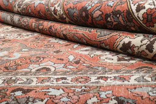 Close-up detail of 1940s Bakhtiar rug from Iran / Persia showing Wool weave