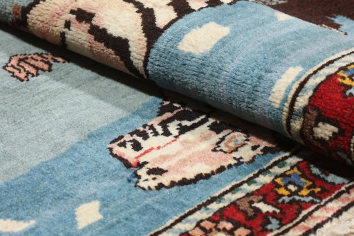 Central medallion detail of 1920s Bakhtiar rug from Iran / Persia