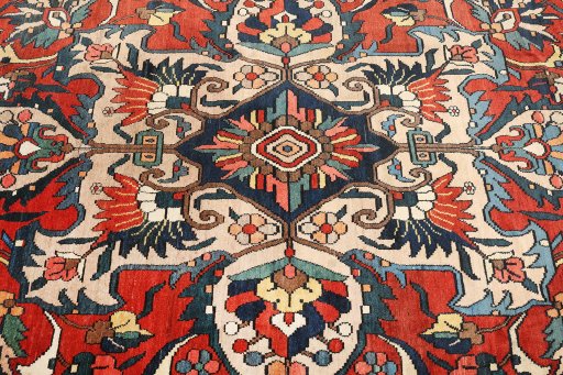 Central medallion detail of 1900s Bakhtiar rug from Iran / Persia