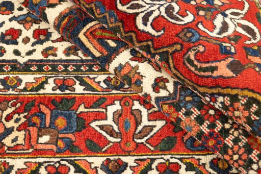 Full view of 1940s Bakhtiar rug from Iran / Persia, 277 × 163 cm in White tones