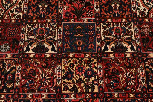 Close-up detail of 1930s Bakhtiar rug from Iran / Persia showing Wool weave