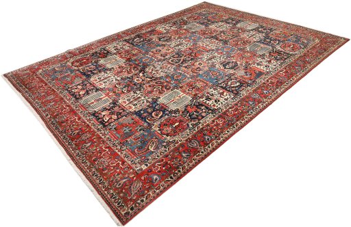Close-up detail of 1930s Bakhtiar rug from Iran / Persia showing Wool weave