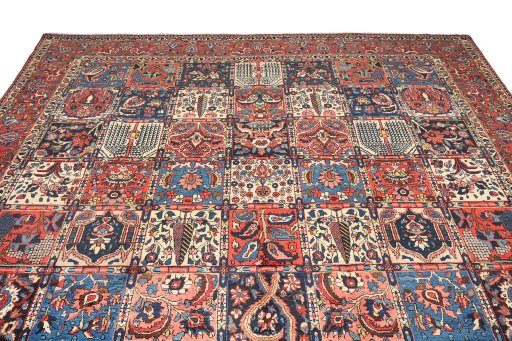 Surface texture of 1930s Bakhtiar rug with natural Wool and intricate pattern