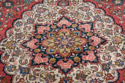 Close-up detail of New Bakhtiar rug from Iran / Persia showing Wool weave
