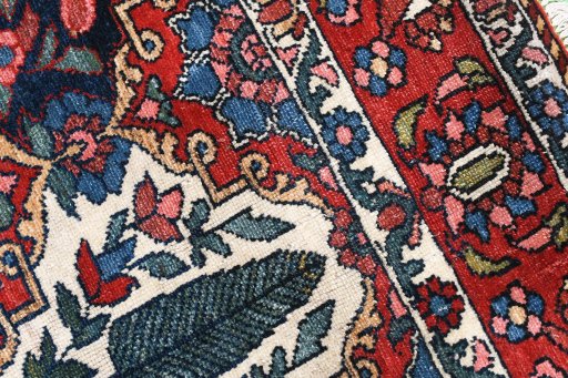 Close-up detail of 1950s Bakhtiar rug from Iran / Persia showing Wool weave